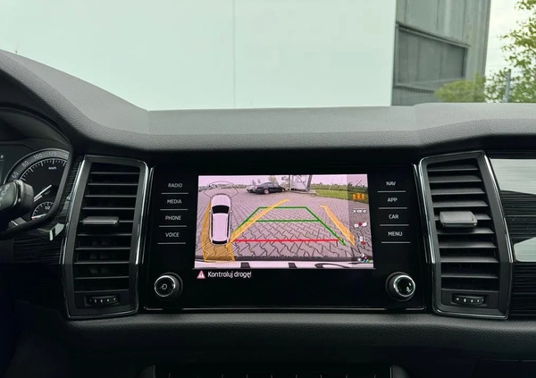 Skoda Kodiaq cena 129900 przebieg: 53146, rok produkcji 2020 z Brwinów małe 232